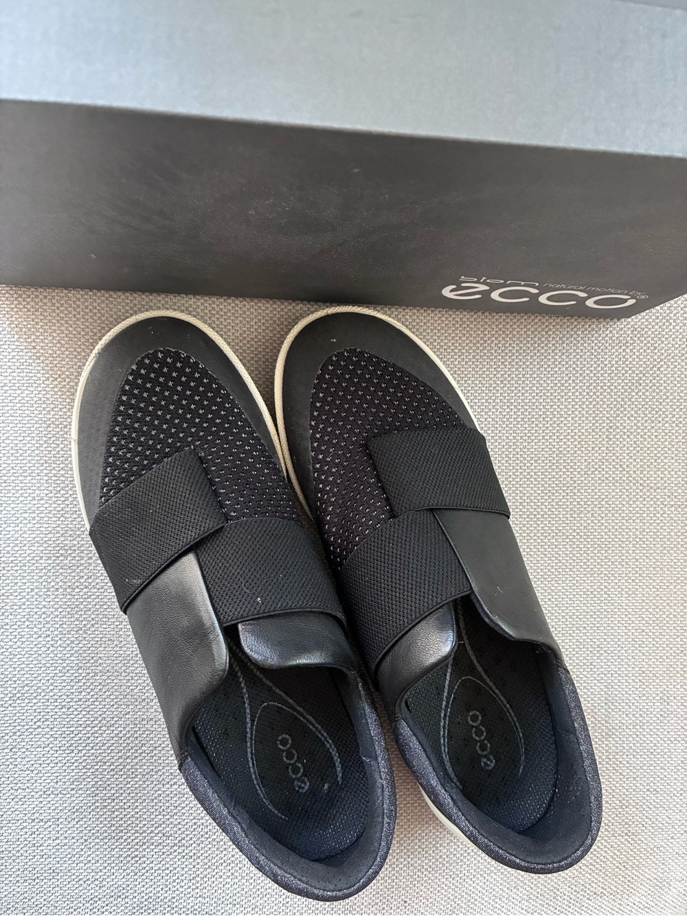 Ecco Women’s Black Slip-On Knit & Leather Sneakers